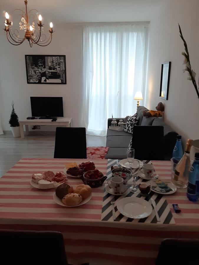 Hollywood Apartament Kosciuszki Łódź Esterno foto